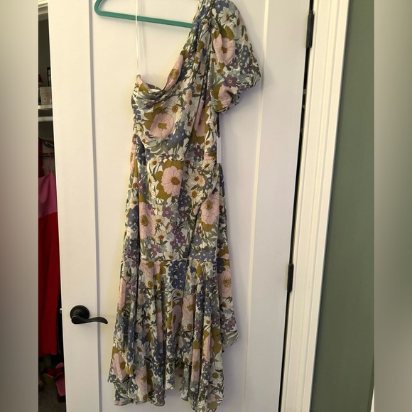 NWT ASTR the label one shoulder midi dress - Picture 2 of 4